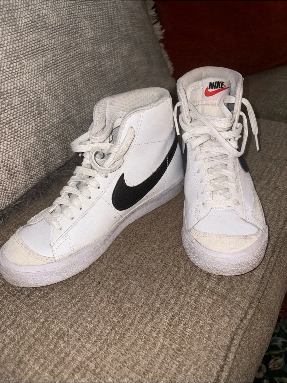 Nike Blazers - White Mid-Top Sneakers with Black Swoosh